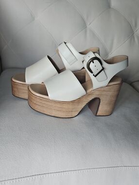 Seychelles Mosh Pit Stacked Heel in Ivory Size 9 US